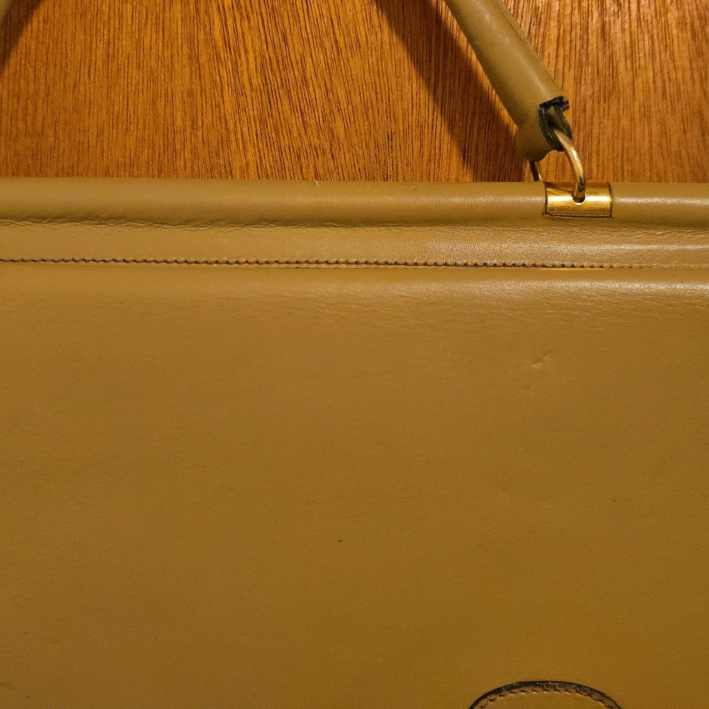 Vintage Gucci Tan Beige Leather Handbag - Picture 10 of 14